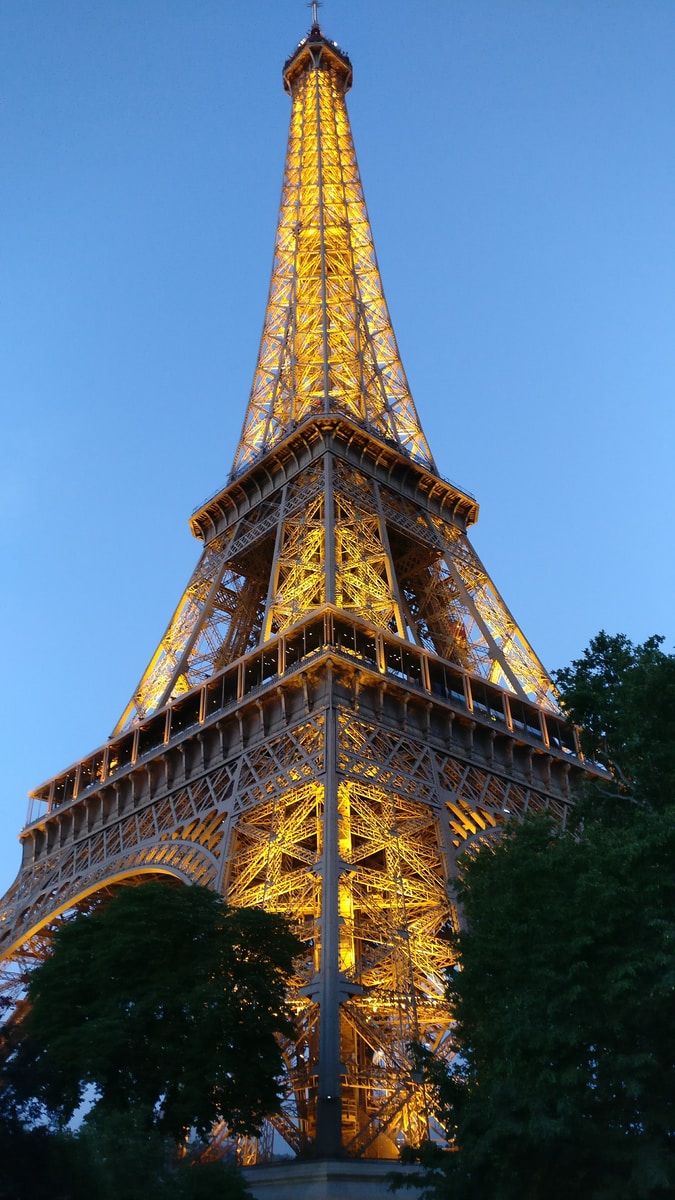 Qui a construit la tour Eiffel ?